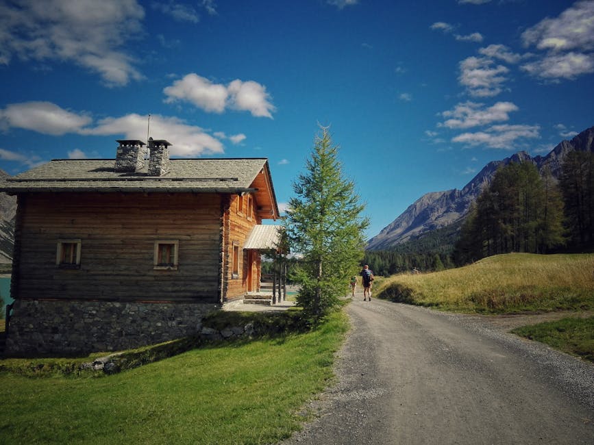 Discover a serene mountain cabin near majestic peaks in Semogo, Italia